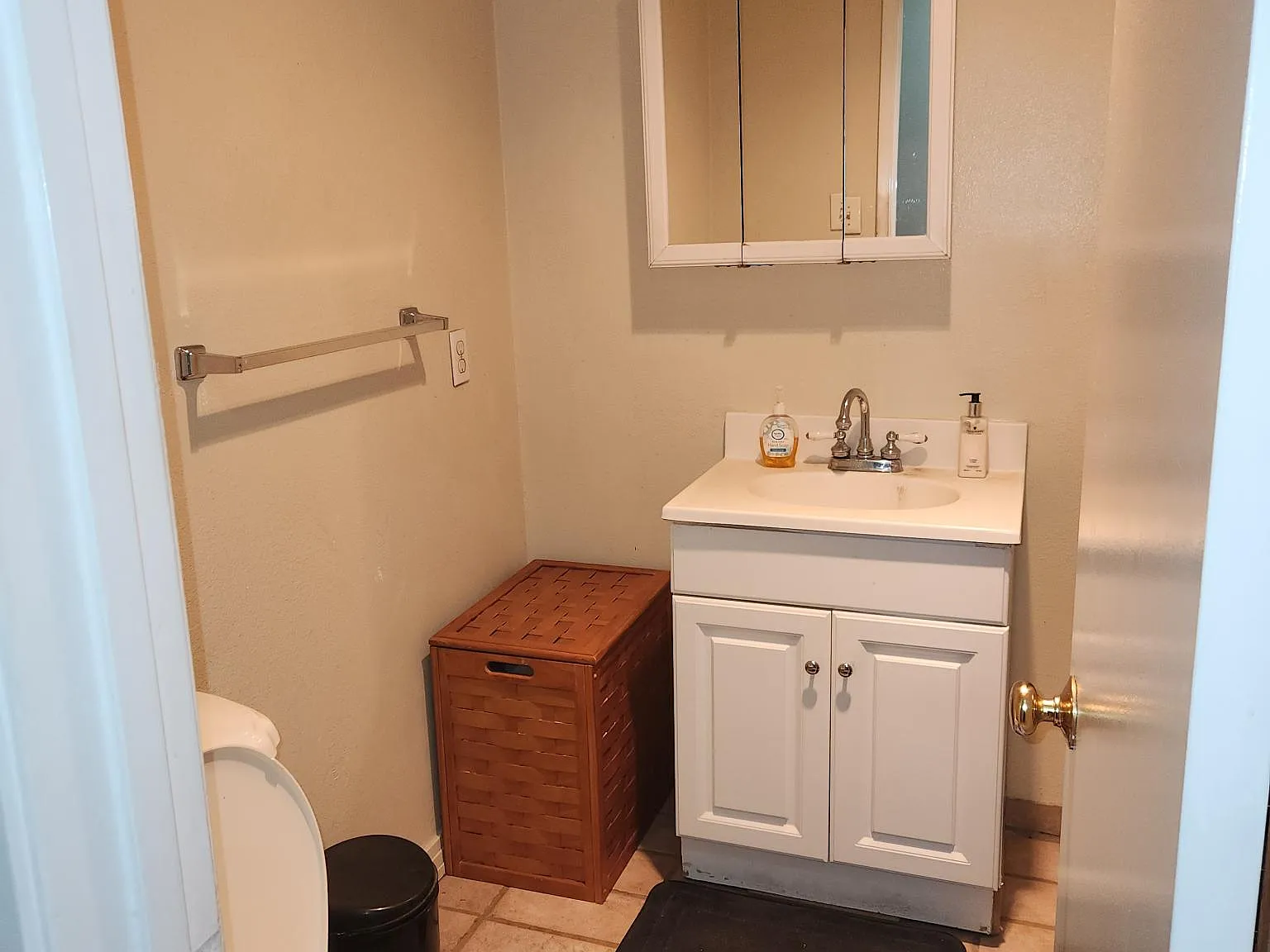 2 bed, 1034 sqft, $1,000 — Photo 4