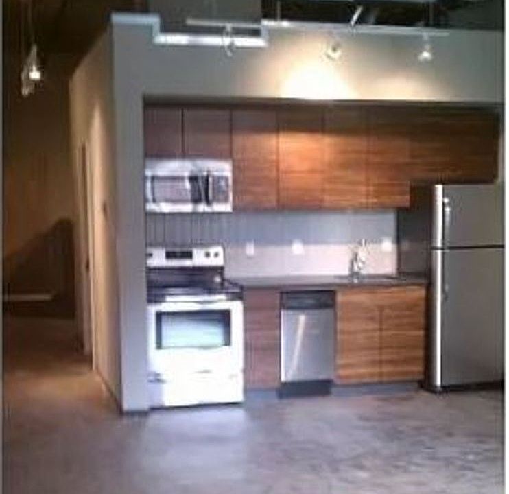 2nd image of 415 Oliver Hill Way APT 2E