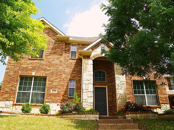2nd image of 2272 Fox Ridge Trl