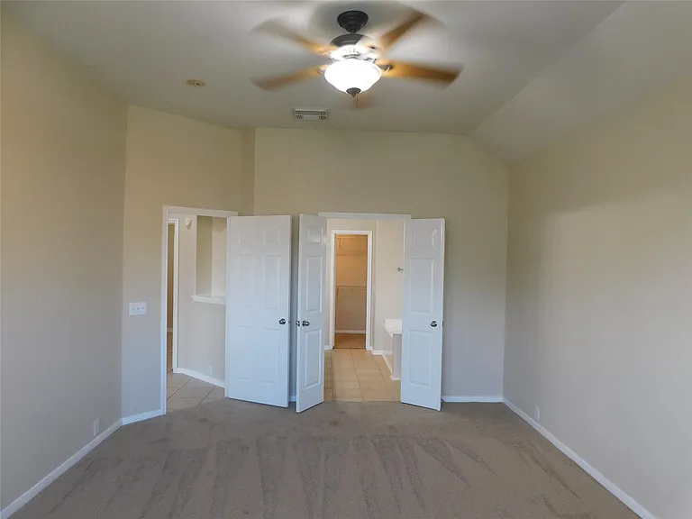 2511 Sunlight Ln — Photo 13