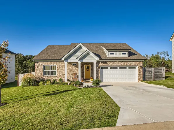 314 Wyburn Pl, Burns, TN 37029