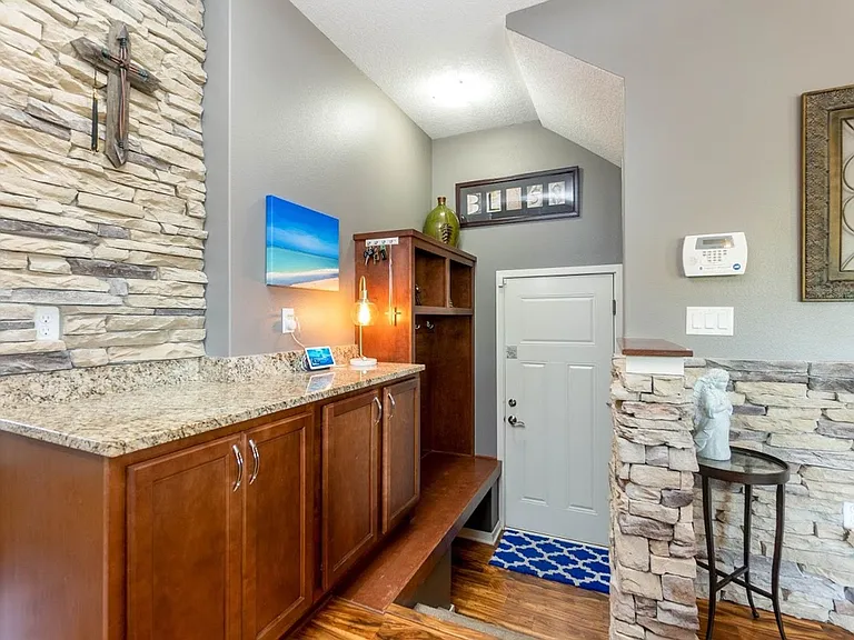 1651 SW Arlan Dr — Photo 12