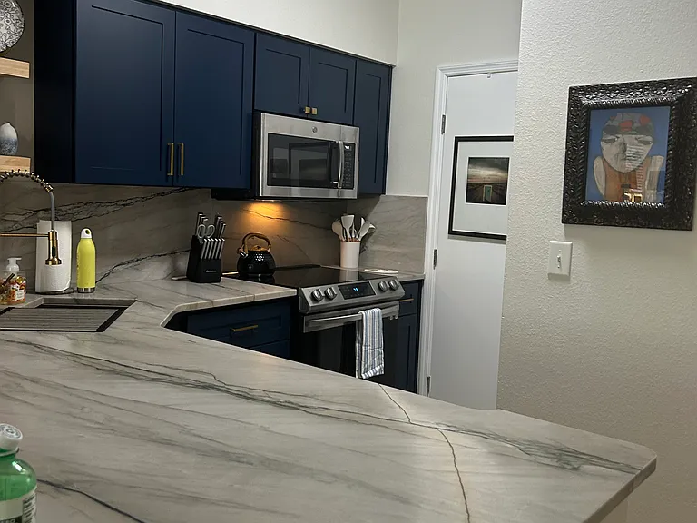 100 4th Ave S #326 — Photo 3