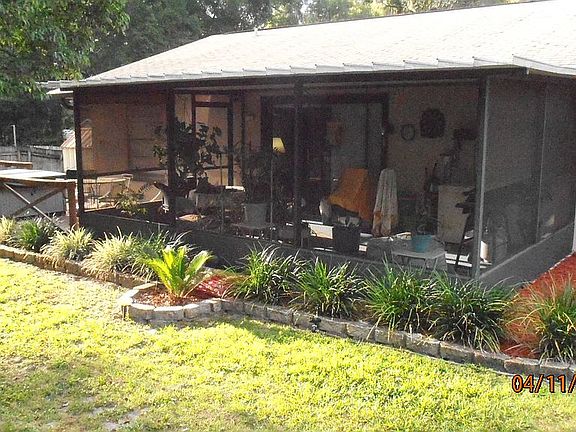 5th image of 352 E Lansdowne Ave