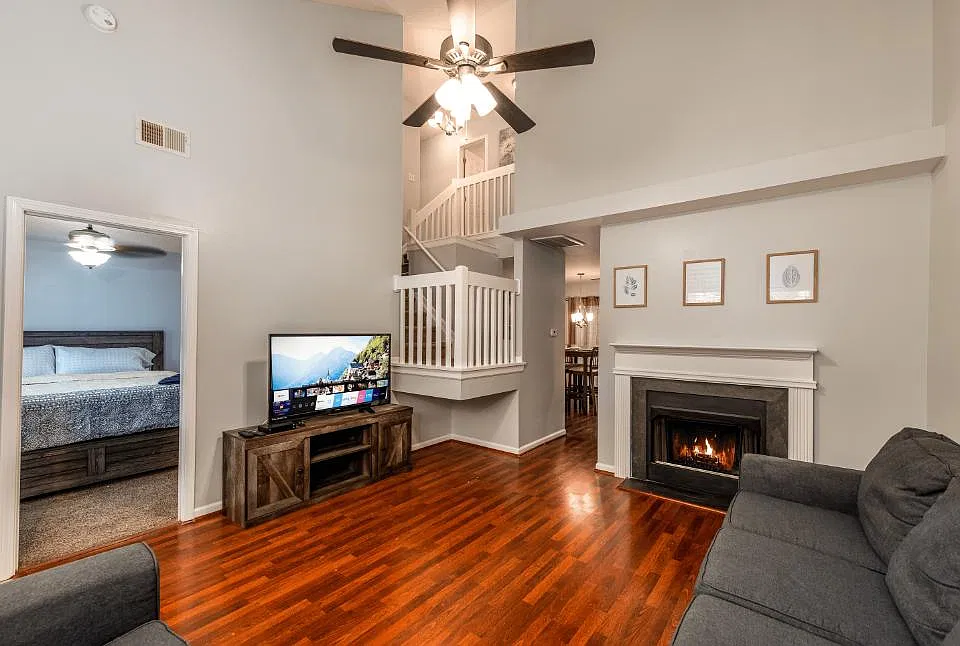 15497 Asterwind Ct