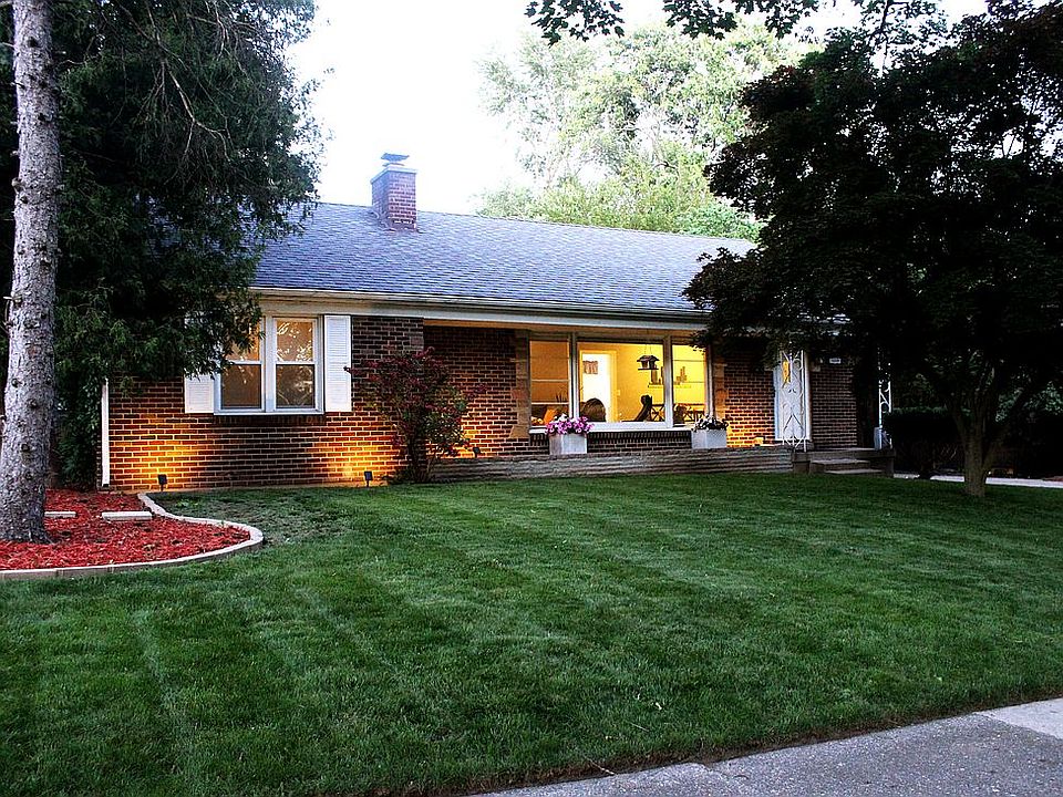 1st image of 1644 Rosewood Ave SE