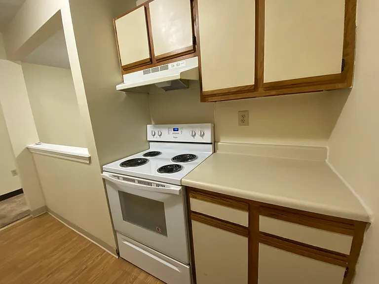 Sunset Ridge Apartments — Photo 92