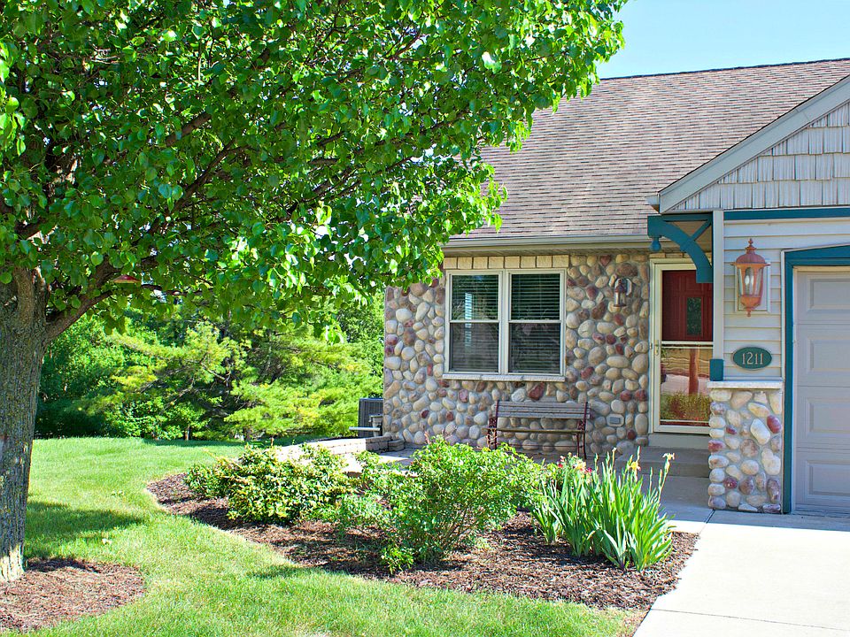 1st image of 1211 Firethorn Dr