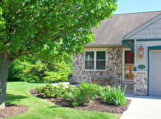 1211 Firethorn Dr, West Bend, WI 53090