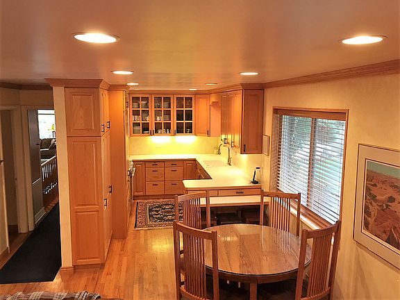 3rd image of 2810 E Arcadia Heights Cir