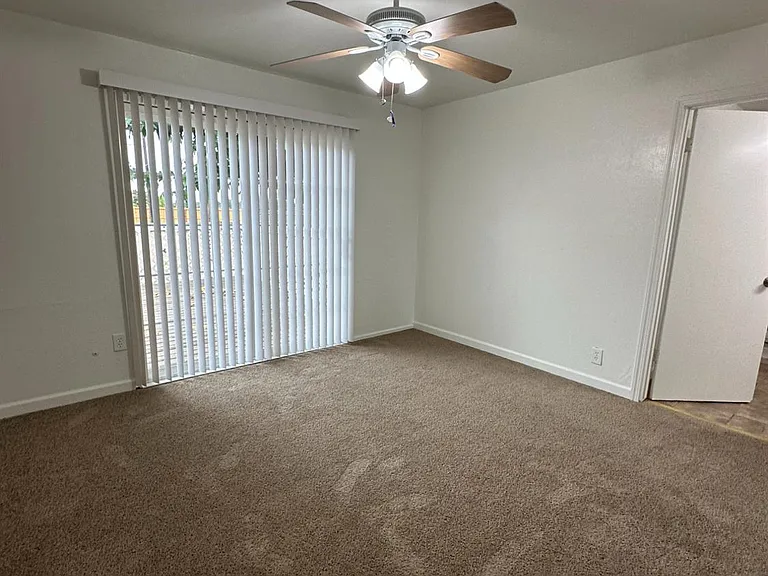 707 N Villa Ave — Photo 18