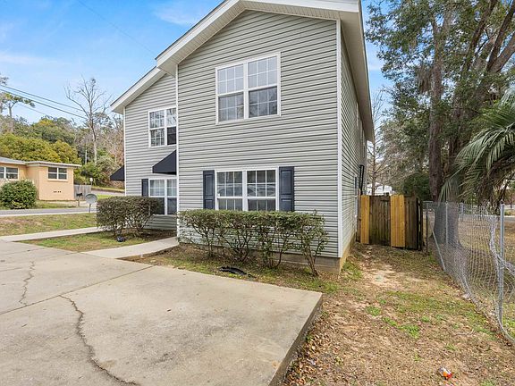2nd image of 735 Putnam Dr #1&2