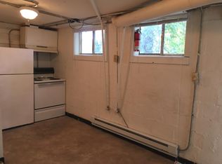 614 1/2 Hall St, Charleston, WV 25302