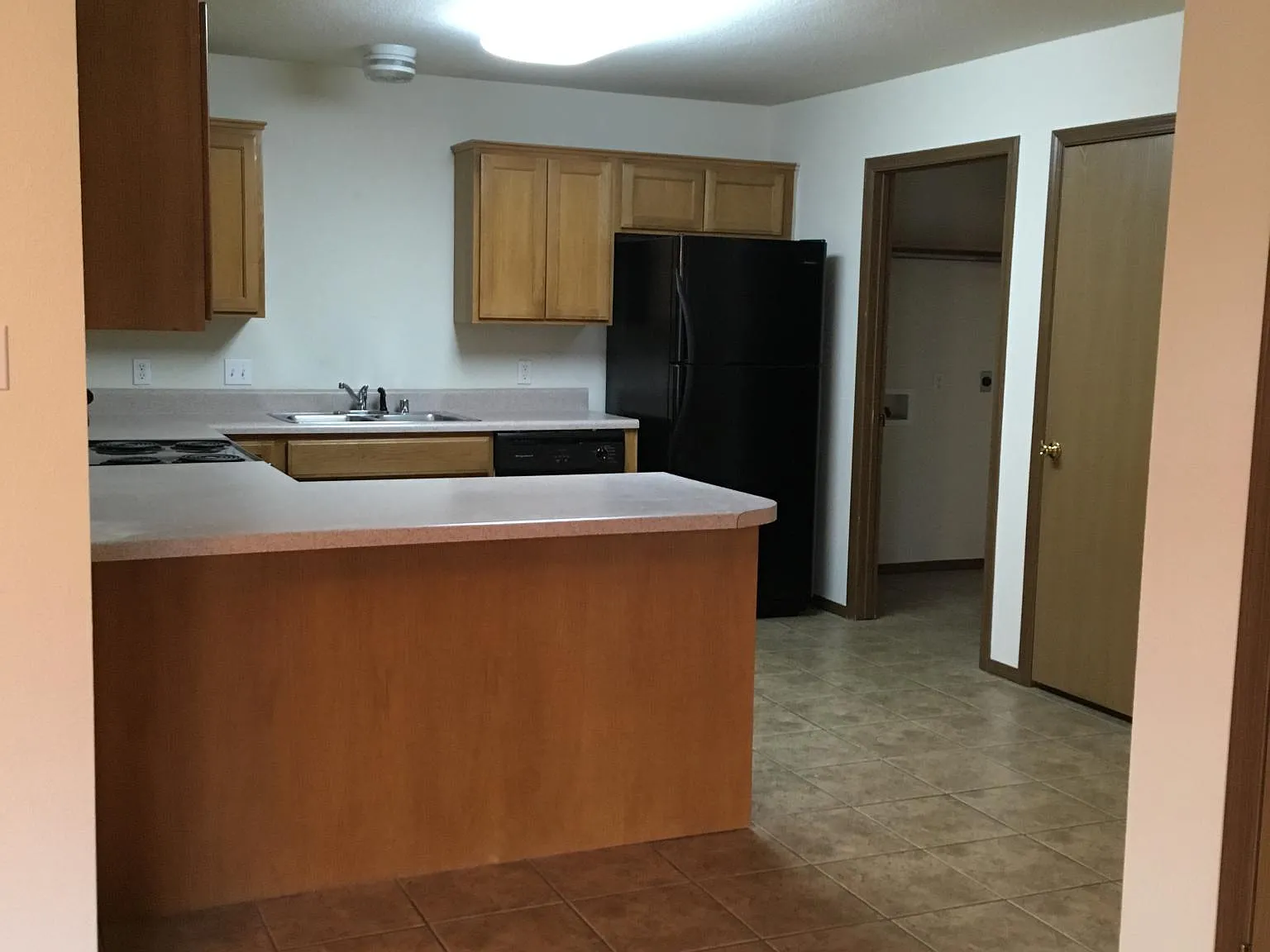 2 bed, 1350 sqft, $1,100 — Photo 3