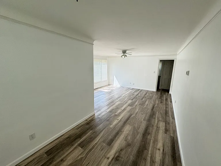 1411 Eastwood Ave — Photo 27