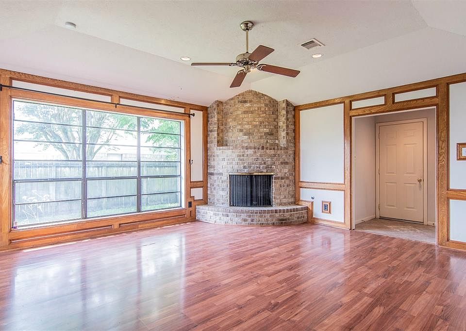 1st image of 3602 Garrett Blvd