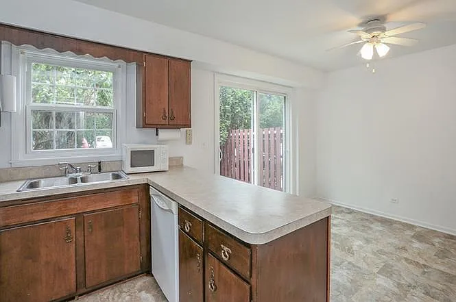 2150 Rugen Rd — Photo 11