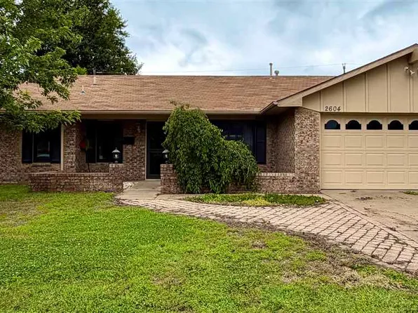 2604 Temple Pl, Ponca City, OK 74604