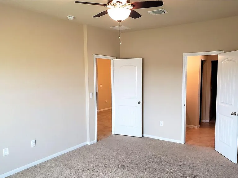 9714 Baden Ln — Photo 24