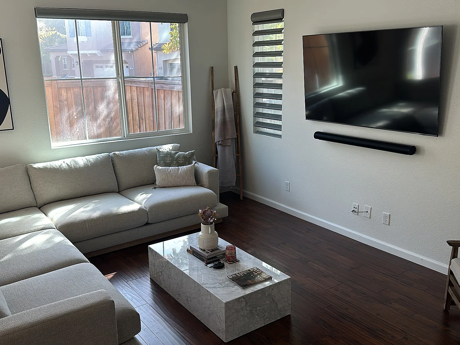 104 Bradley Ct — Photo 4