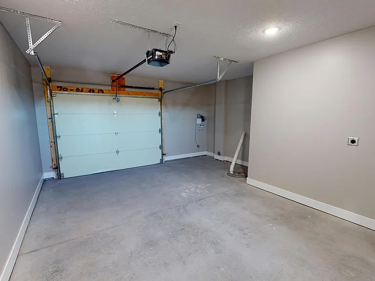 Element 30 Townhomes — Photo 21
