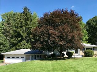 2319 Westview Rd, Cortland, OH 44410