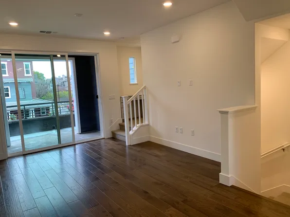 2233 Mora Pl, Mountain View, CA 94040