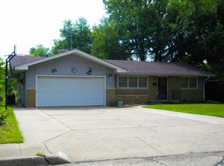 1601 Blackard Ln, Ponca City, OK 74604
