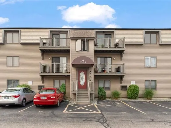 13 Village Ct Unit 13, West Warwick, RI 02893
