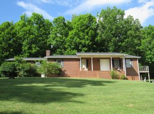 440 Tri State Lime Rd, Blountville, TN 37617