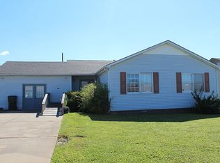1607 Campbell St, Murray, KY 42071