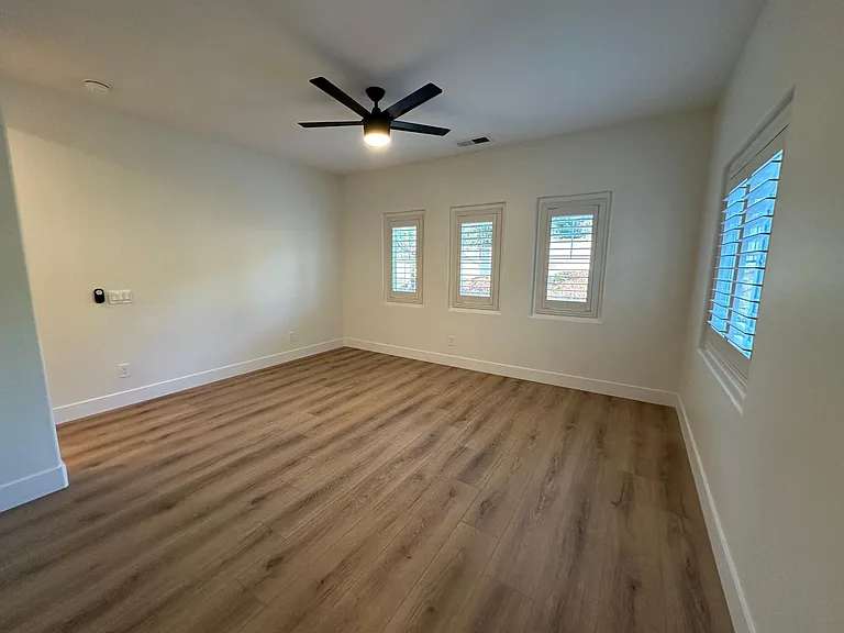 1523 Clifftop Ave — Photo 43