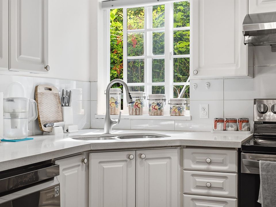 1st image of 5788 Vine St #107