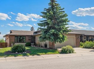 7715 N 67th Ave NW, Calgary, AB T3B4P2