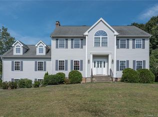 111 Elk Dr, Southbury, CT 06488