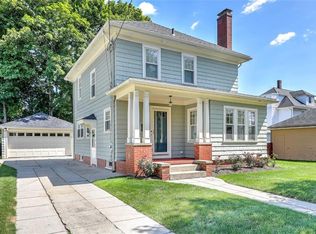 15 Modena Ave, Providence, RI 02908