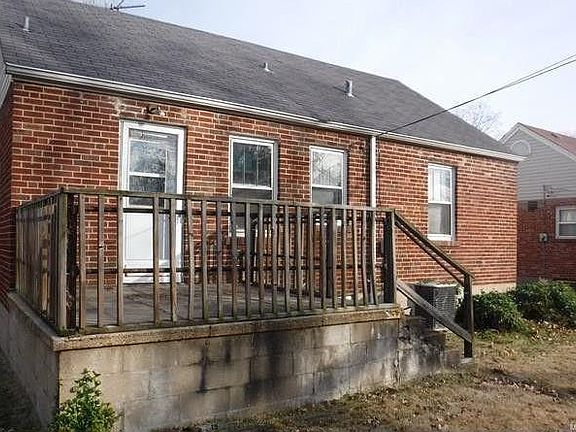 3rd image of 8326 Orchard Ave