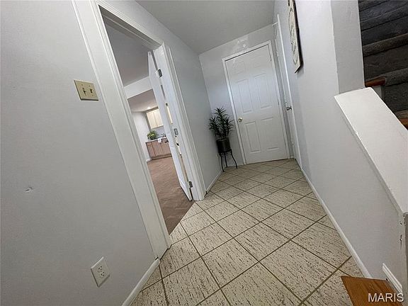 3rd image of 2543 Wesford Dr