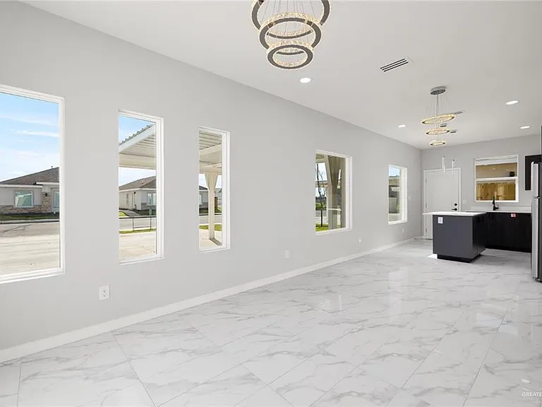 1007 N Woodson Ave #1 — Photo 7