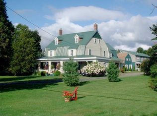 129 Maple St, Waterbury Center, VT 05676