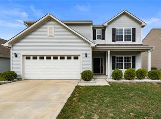 886 Sommersweet Run, Greenwood, IN 46143