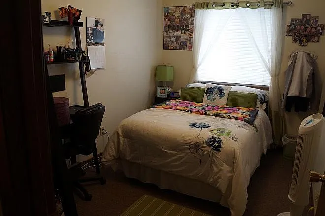 4 bed, 1000 sqft, $850 — Photo 4