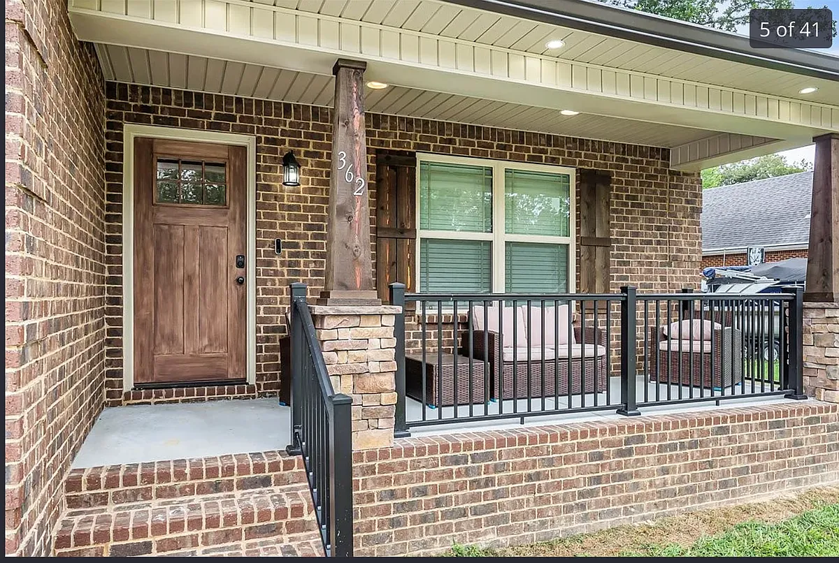 Building Photo - 362 Oak Hollow Rd