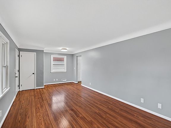 5th image of 7614 Chicago Ave S