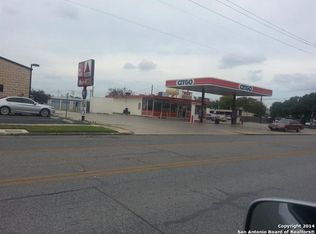 1024 N Austin St, Seguin, TX 78155