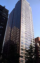 The St. James&#39;s Tower at 415 East 54th Street in Sutton Place
