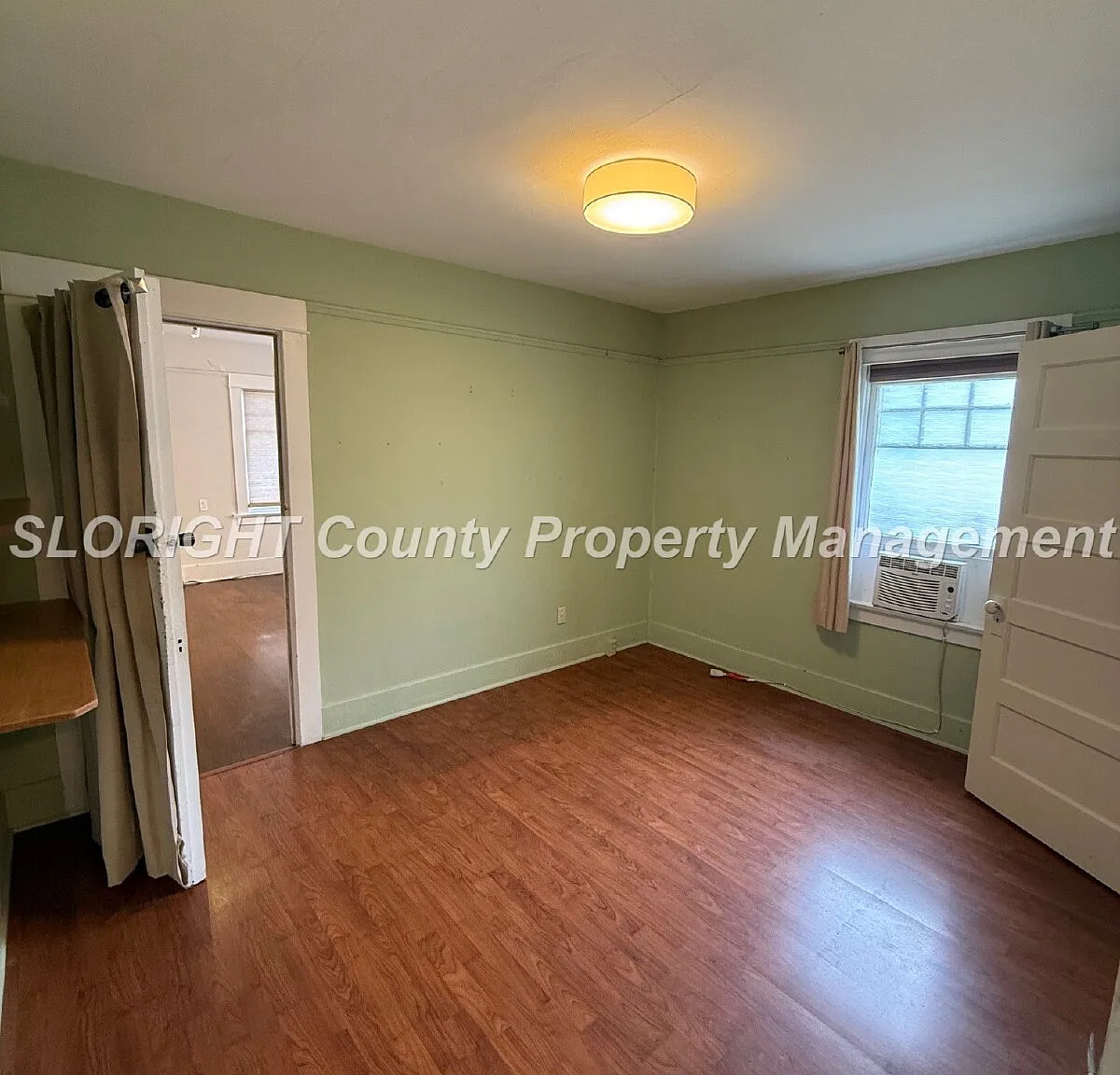 Studio, 1056 sqft, $2,500 — Photo 3