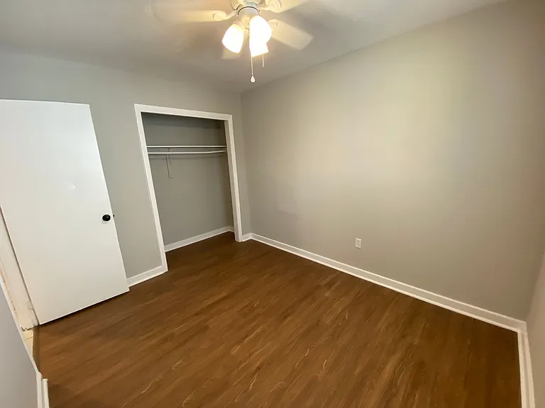 1122 W Hancock Ave #A — Photo 11