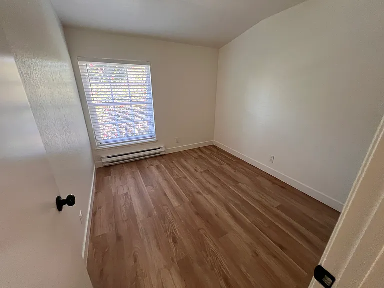 1249 W Washington Ave #1 — Photo 16