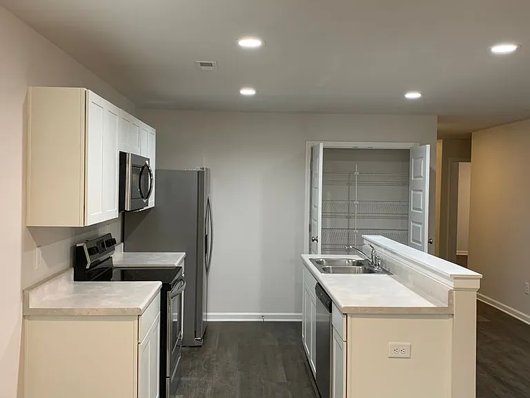 2159 Kilpatrick Ln — Photo 5